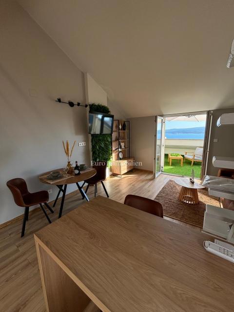 Flat For sale - PRIMORSKO-GORANSKA CRIKVENICA