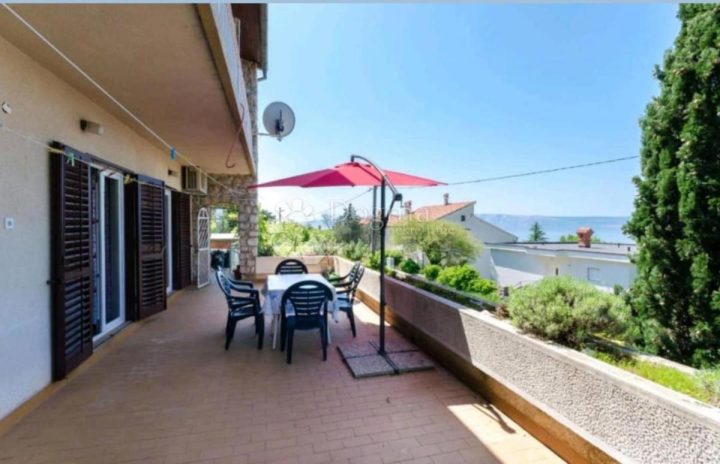 Kuća za najam 350 m² – Klenovica