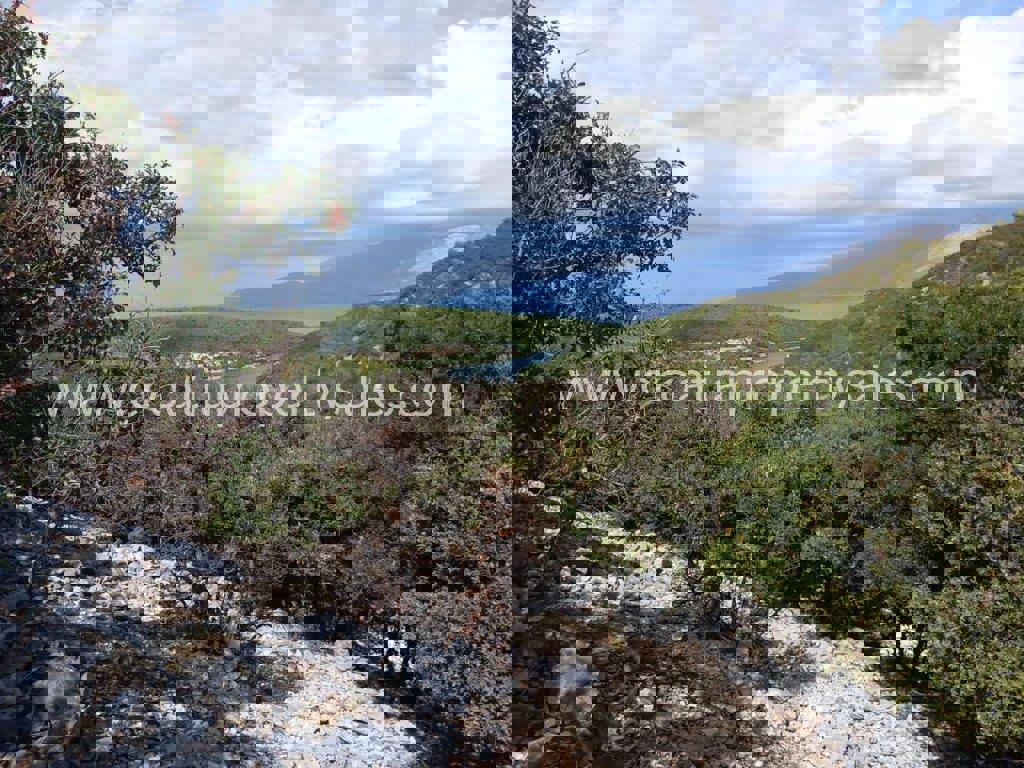 Land For sale - SPLITSKO-DALMATINSKA BRAČ