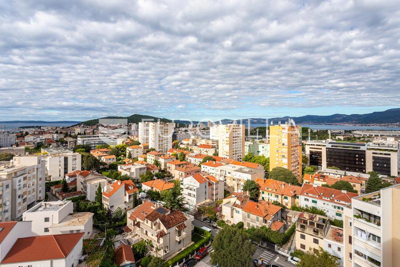 Mieszkanie Do wynajęcia - SPLITSKO-DALMATINSKA SPLIT