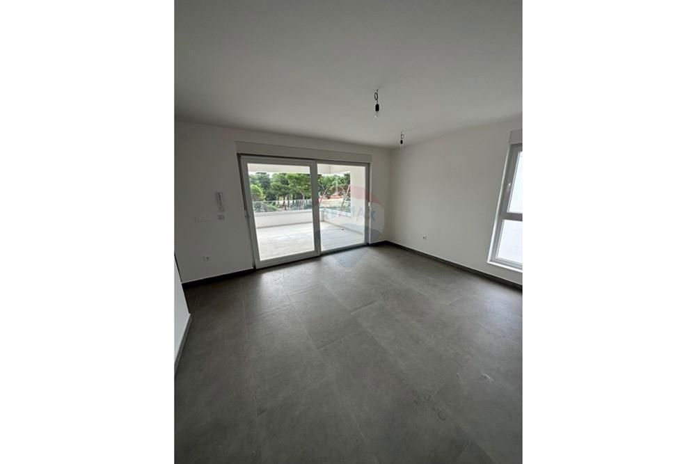 Flat For sale - LIČKO-SENJSKA NOVALJA