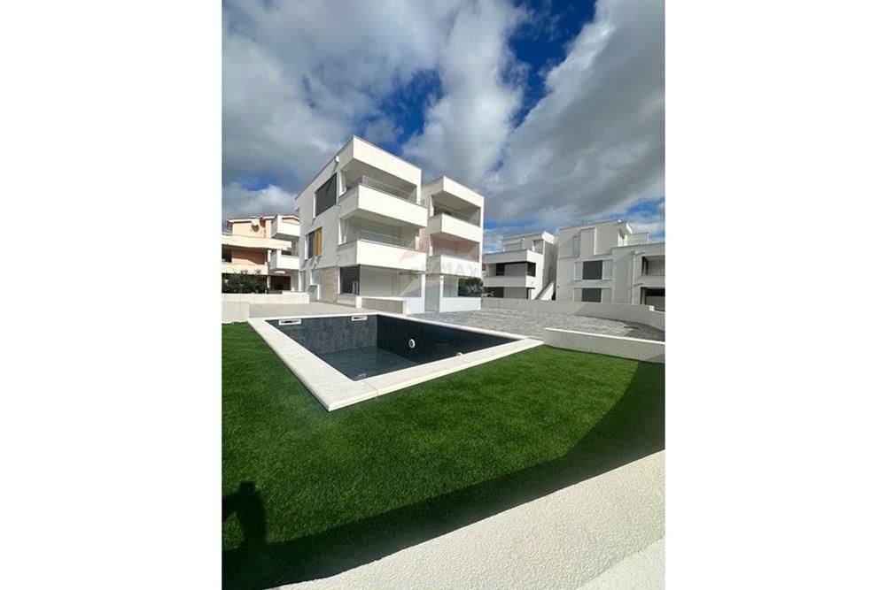 Flat For sale - LIČKO-SENJSKA NOVALJA