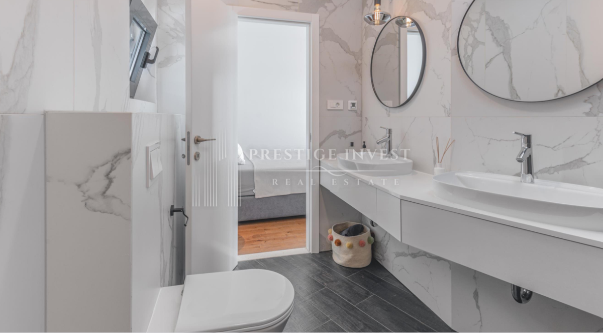 House For sale - SPLITSKO-DALMATINSKA PODSTRANA
