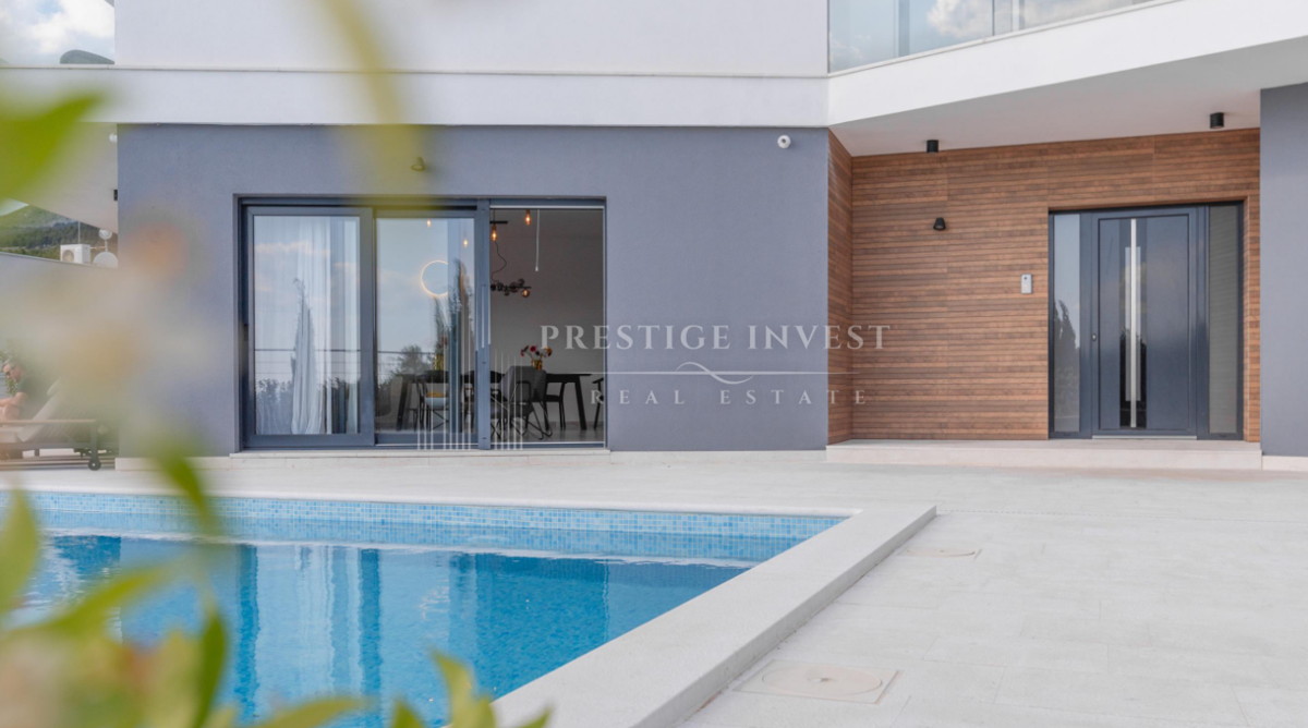 House For sale - SPLITSKO-DALMATINSKA PODSTRANA