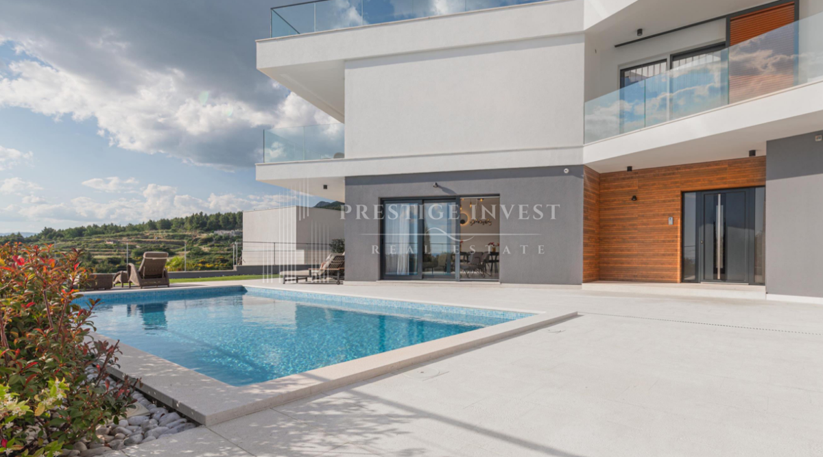 House For sale - SPLITSKO-DALMATINSKA PODSTRANA