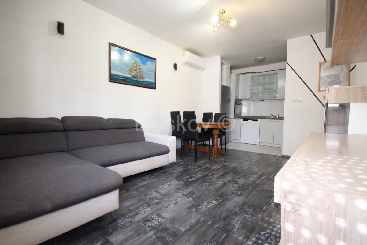 Flat For rent RAVNE NJIVE