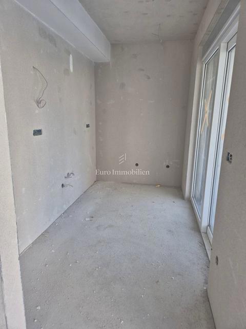 Apartma Naprodaj - ŠIBENSKO-KNINSKA Vodice