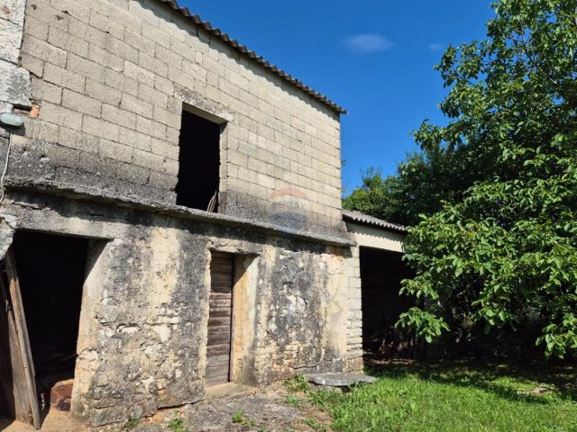 Terrain à vendre 1154 m² – Kanfanar