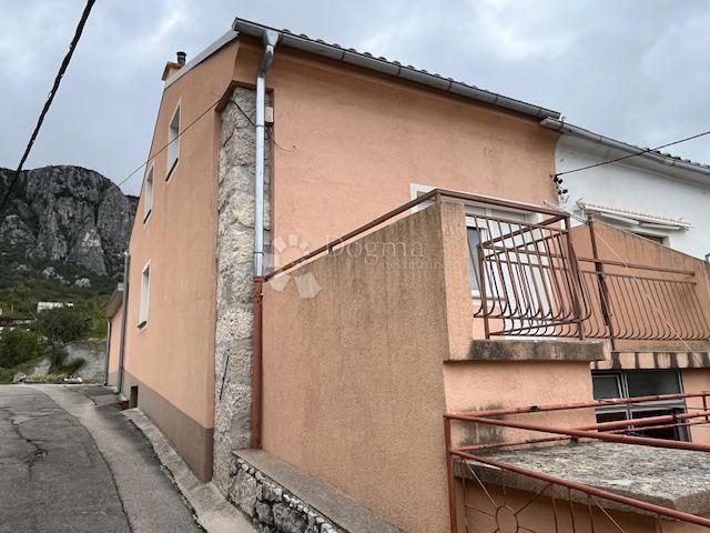 Kuća Na prodaju GRIŽANE