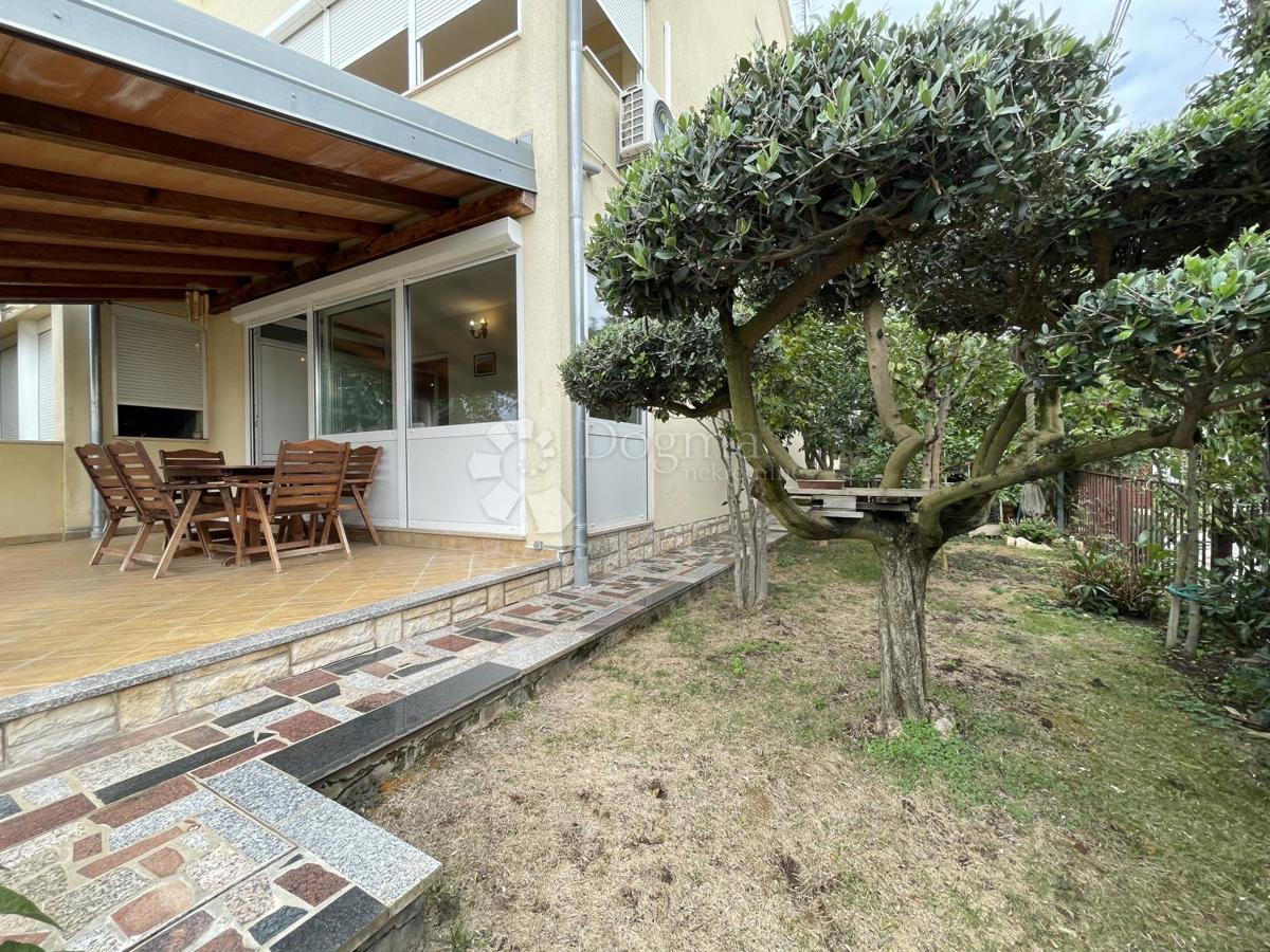 Flat For sale - ISTARSKA NOVIGRAD