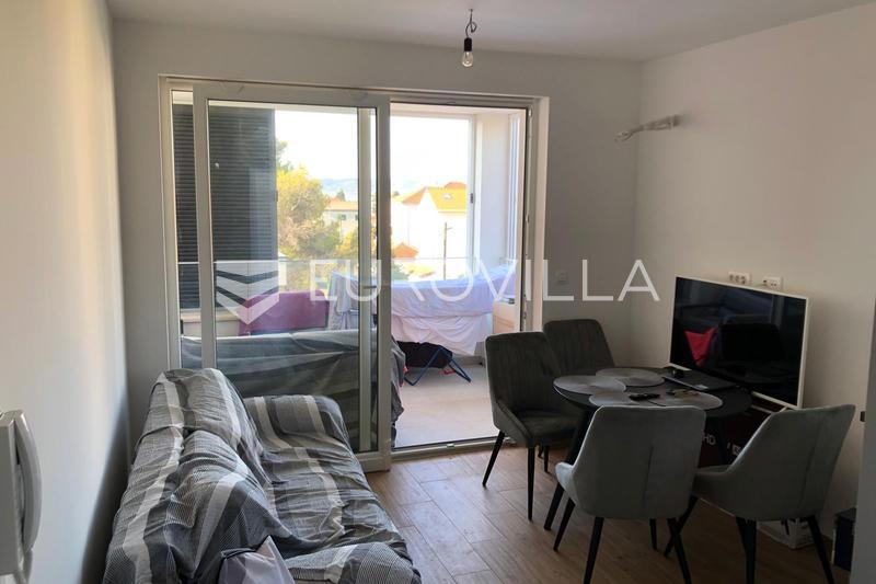 Apartma Za najem - SPLITSKO-DALMATINSKA KAŠTELA