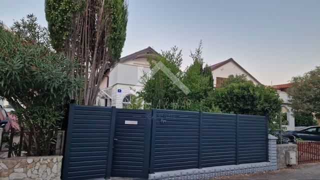Dům na prodej 159 m² – Vir