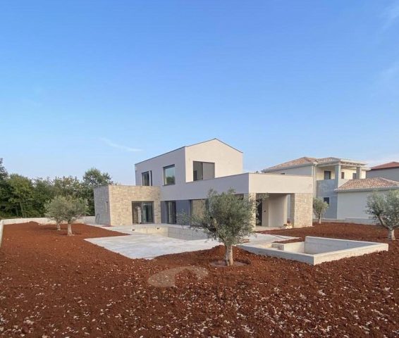 Casa in vendita 170 m² – Baderna