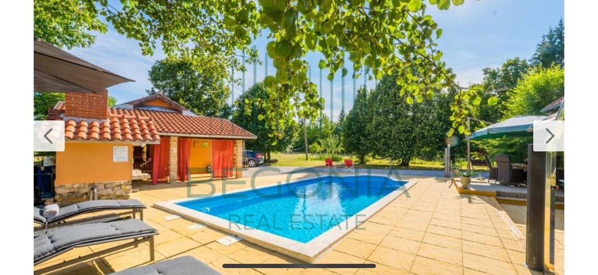 House For sale - Ličko-senjska Gospić - foto 1/18