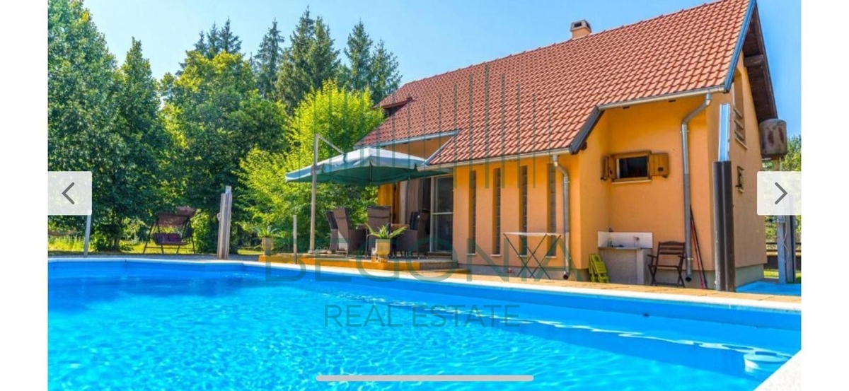 House For sale - LIČKO-SENJSKA GOSPIĆ