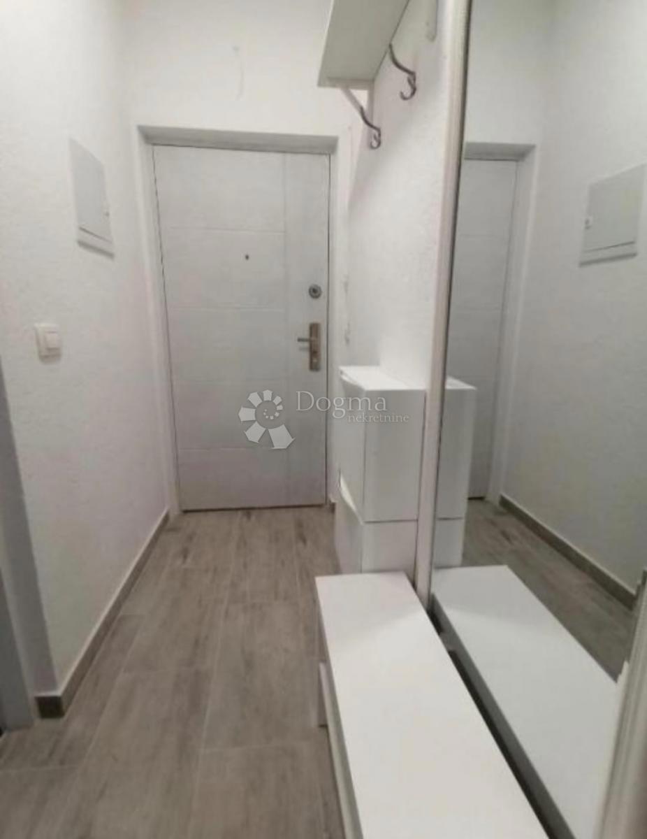 Flat For sale - ŠIBENSKO-KNINSKA PRIMOŠTEN