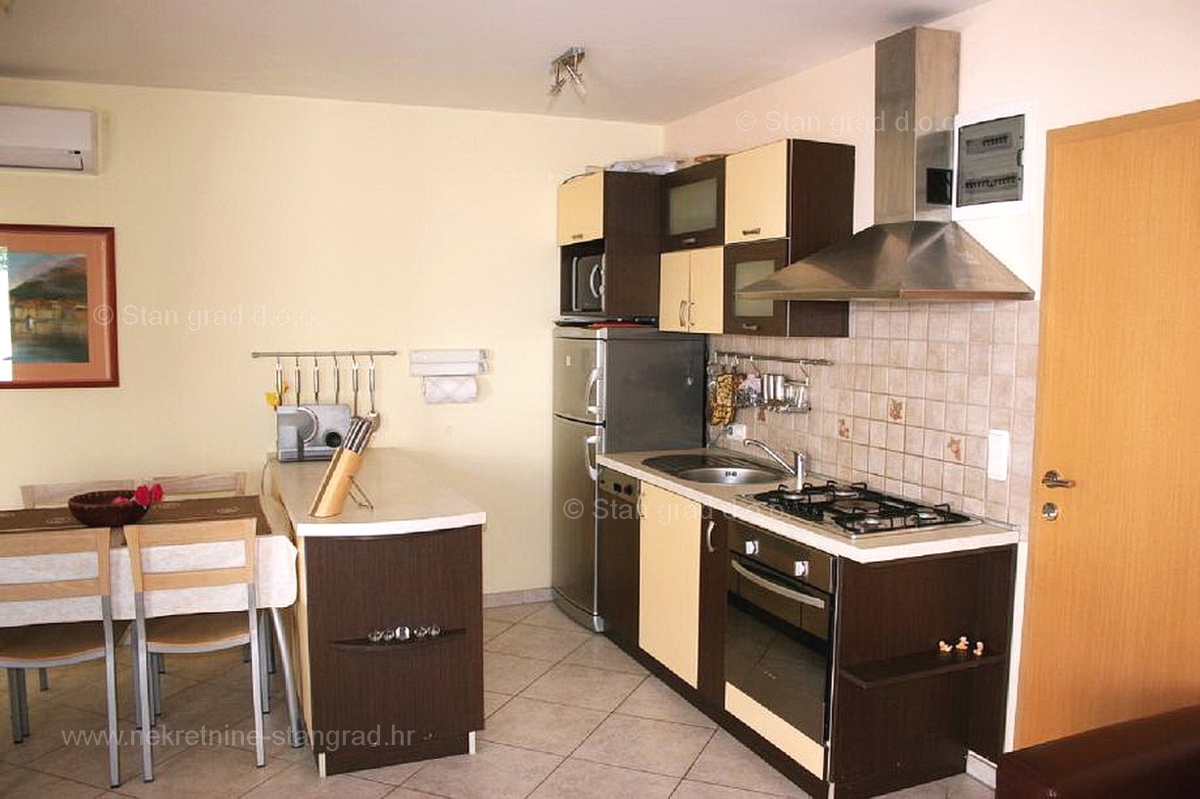 Apartma Na predaj - PRIMORSKO-GORANSKA KRK