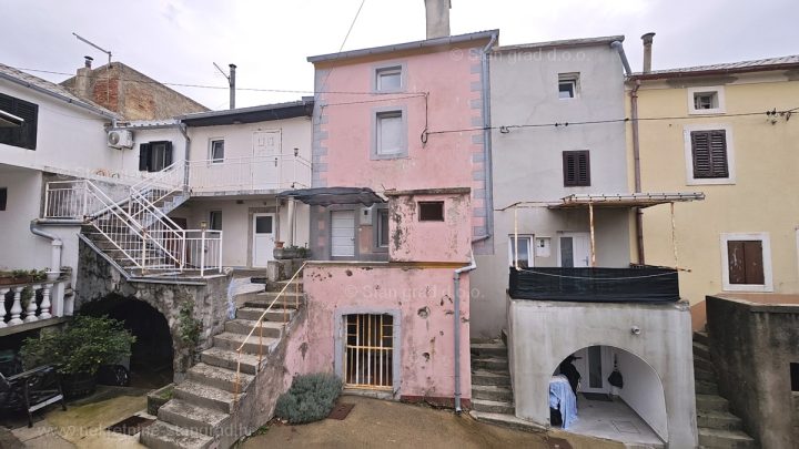 Casa in vendita 115 m² – Baška