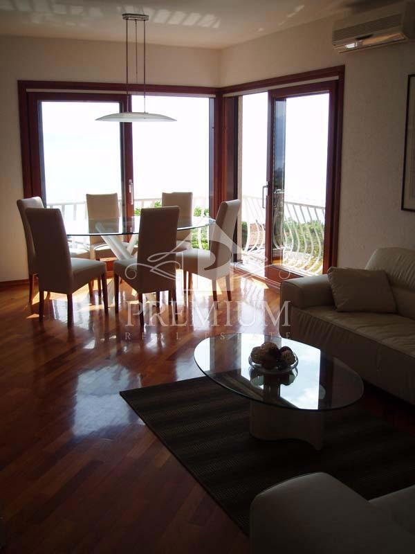 Appartement À louer - PRIMORSKO-GORANSKA OPATIJA