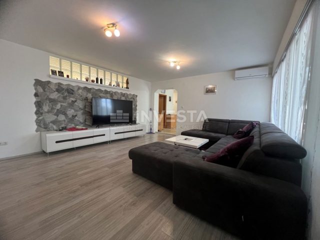 Flat for sale 94 m² – Pula
