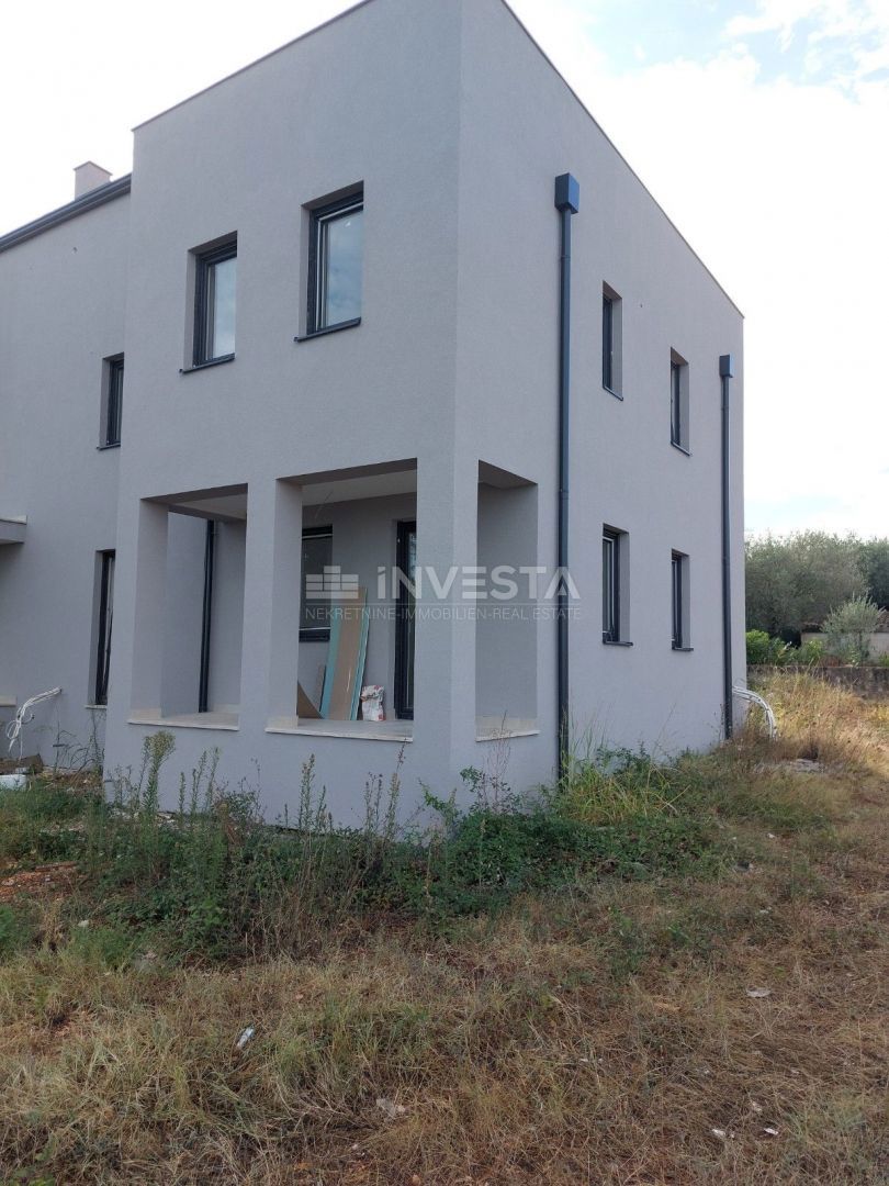 Apartma Na predaj - ISTARSKA POREČ