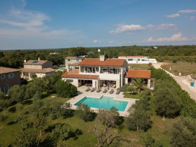 Hiša na predaj 440 m² – Svetvinčenat