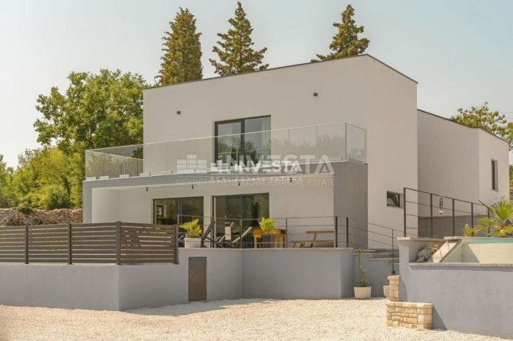Casa in vendita 240 m² – Divšići