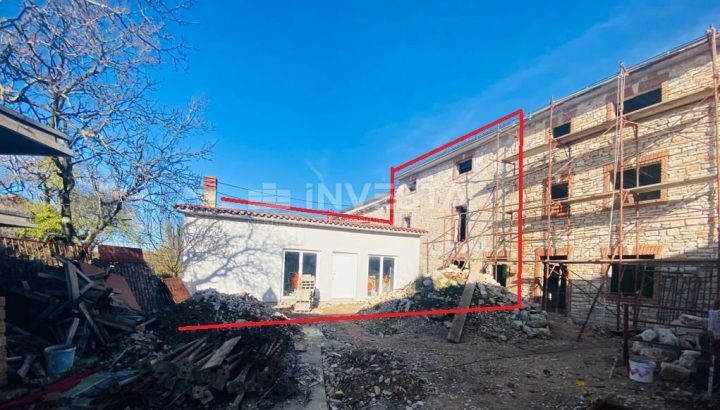 Casa In vendita - Istarska Svetvinčenat - foto 2/2