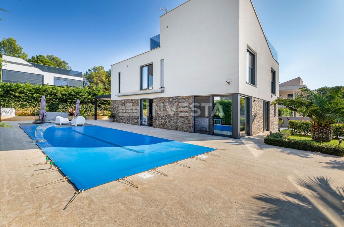 Casa In vendita - ISTARSKA FAŽANA