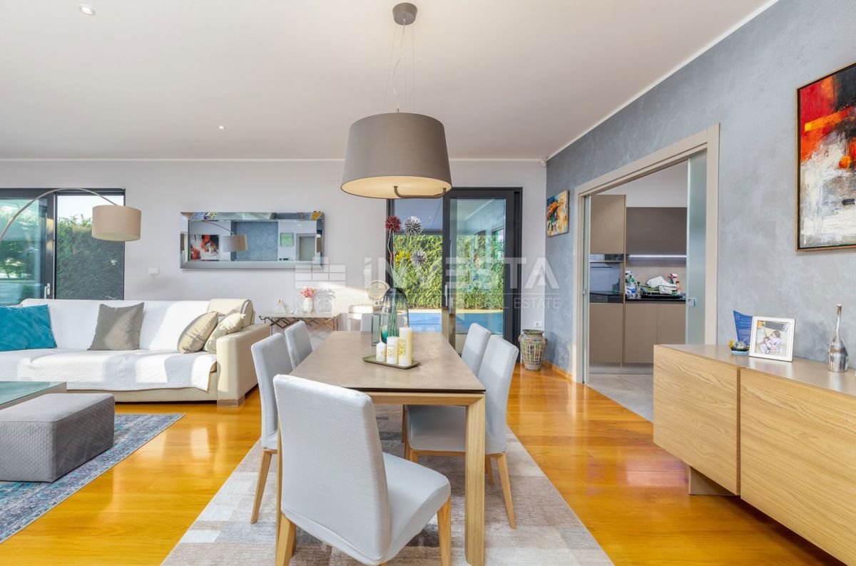 Casa In vendita - ISTARSKA FAŽANA