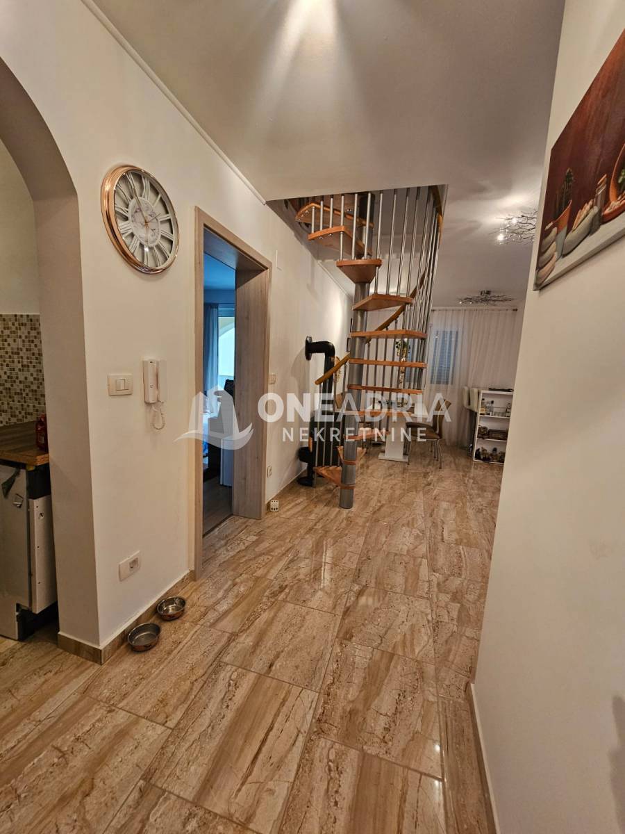 Flat For sale - PRIMORSKO-GORANSKA KRALJEVICA