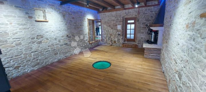 Gewerbefläche zu vermieten 36 m² – Pula