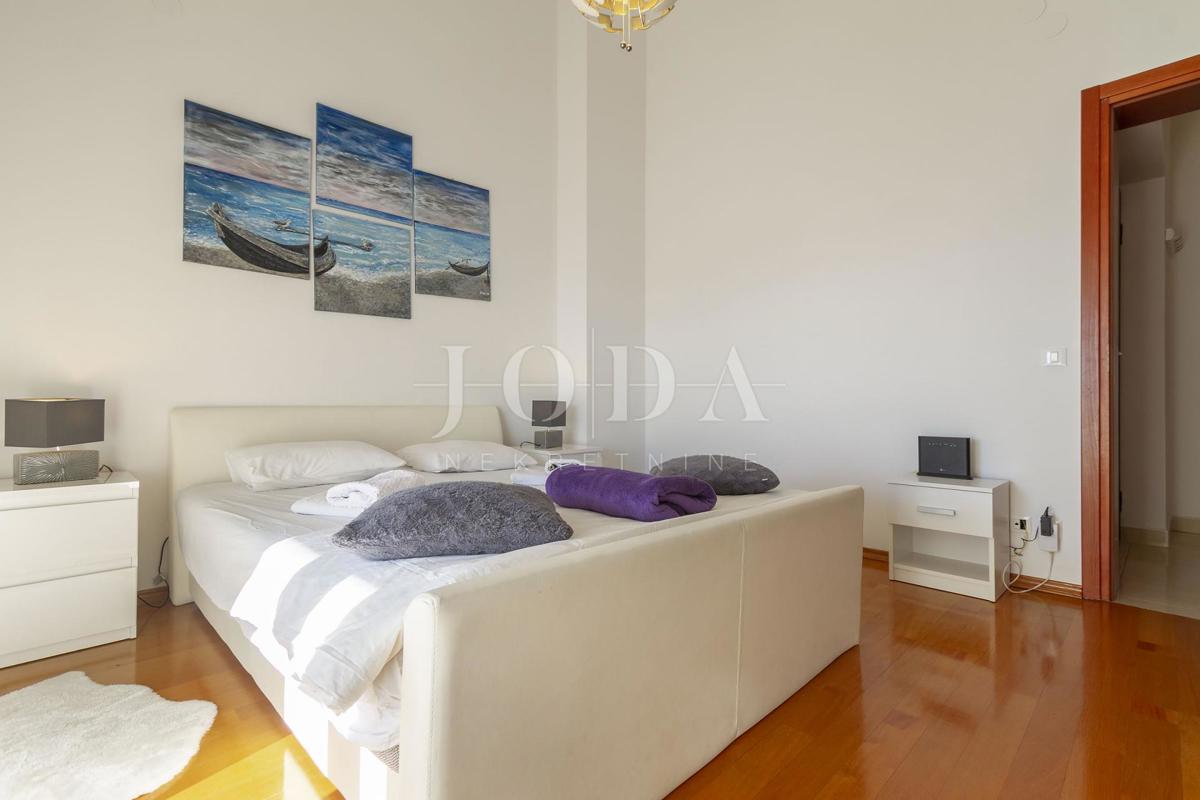 Apartma Na predaj - PRIMORSKO-GORANSKA CRIKVENICA