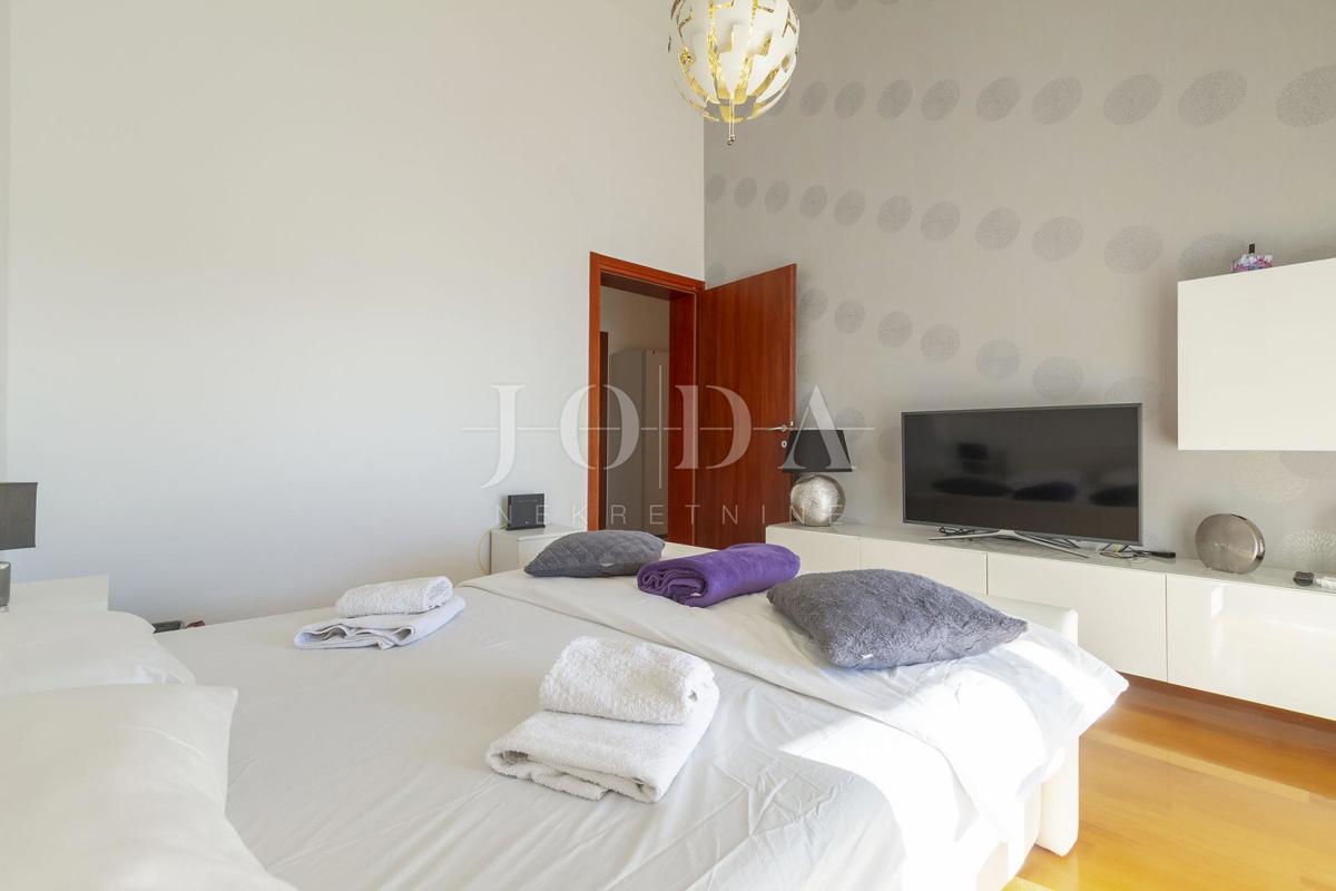 Apartma Na predaj - PRIMORSKO-GORANSKA CRIKVENICA