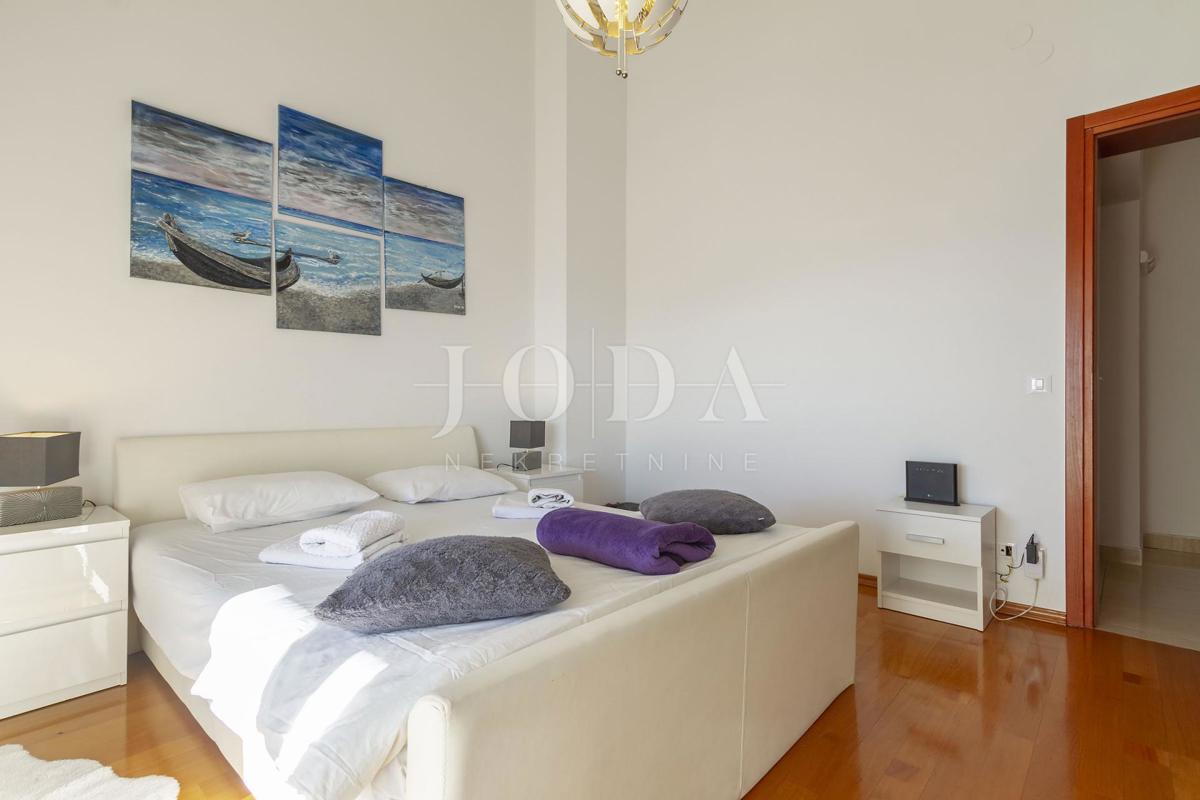 Apartma Na predaj - PRIMORSKO-GORANSKA CRIKVENICA