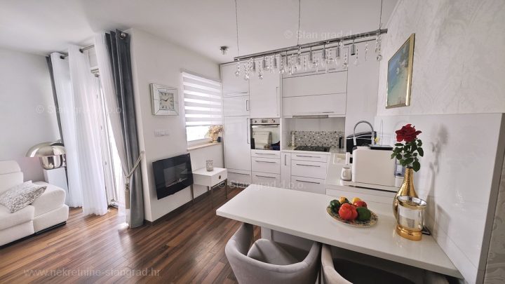 Apartmán Na predaj - Primorsko-goranska Krk - foto 5/15
