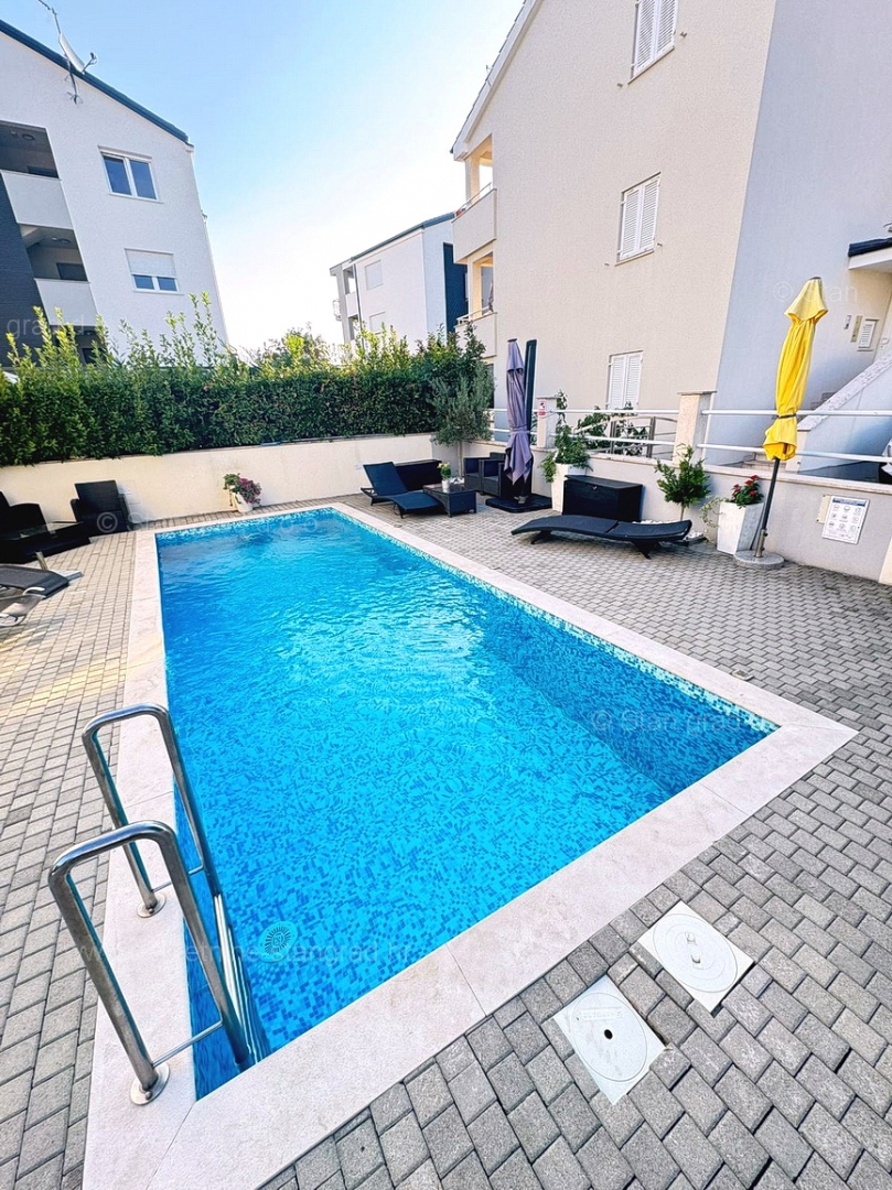 Apartmán Na predaj - PRIMORSKO-GORANSKA Krk