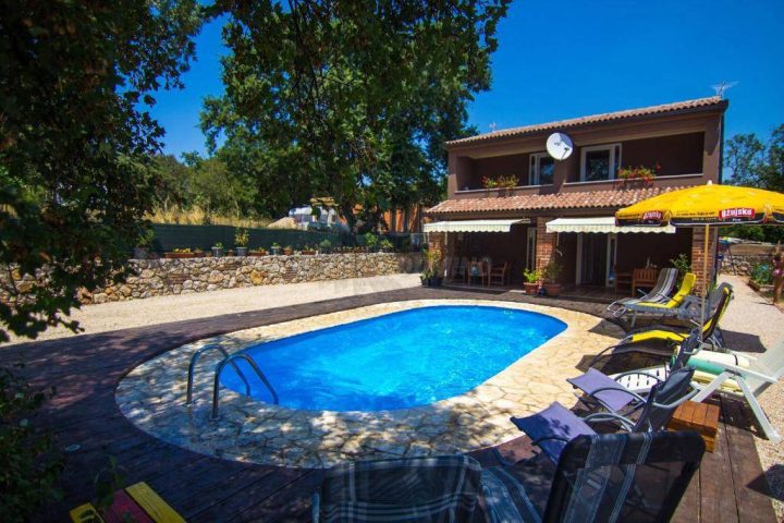 Kuća na prodaju 160 m² – Krk