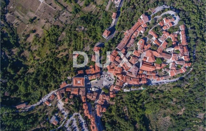 Pozemok na predaj 1656 m² – Šumber
