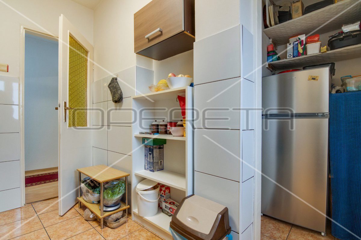 Apartment Zu verkaufen - KARLOVAČKA KARLOVAC