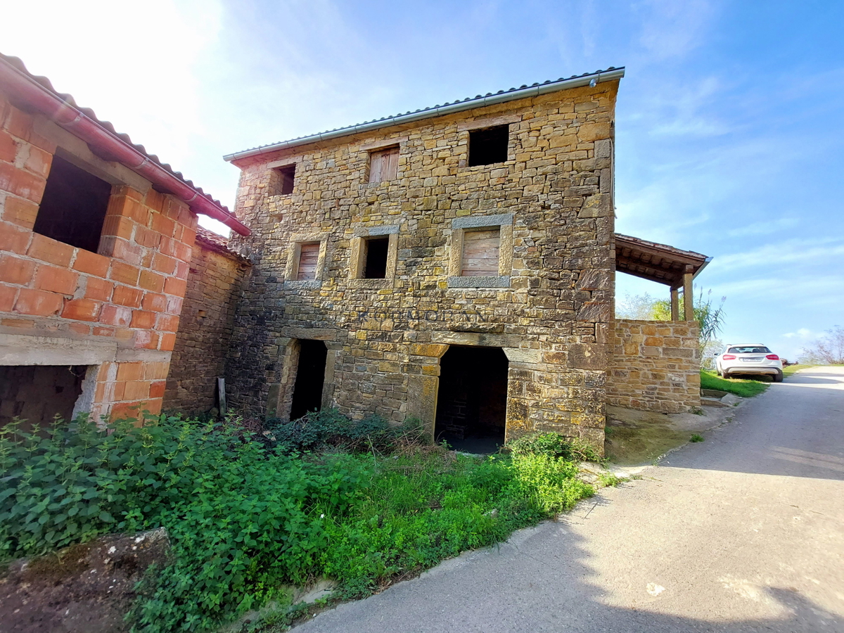 Kuća Na prodaju - ISTARSKA MOTOVUN