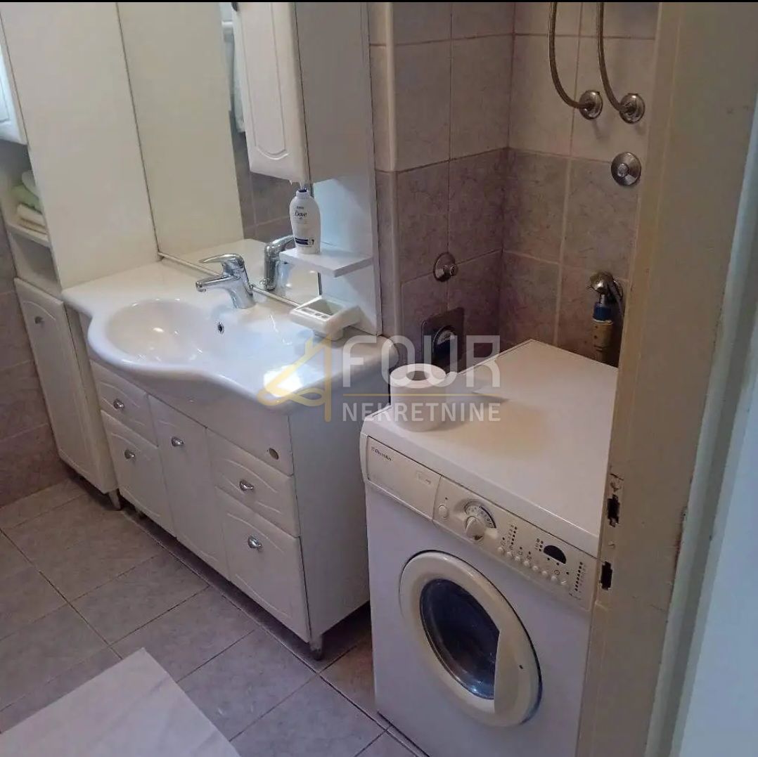 Appartamento In vendita - LIČKO-SENJSKA SENJ