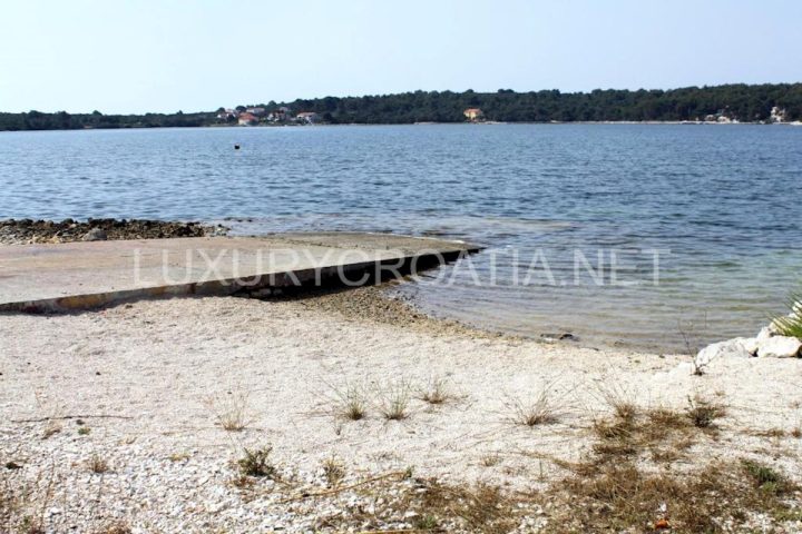 Terreno in vendita 1120 m² – Dugi Otok