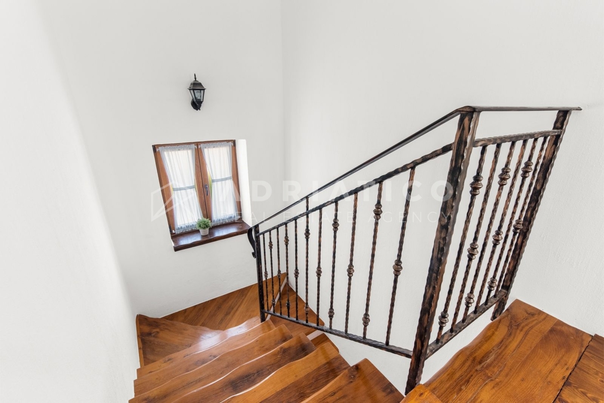 Haus Zu verkaufen - ISTARSKA SVETVINČENAT