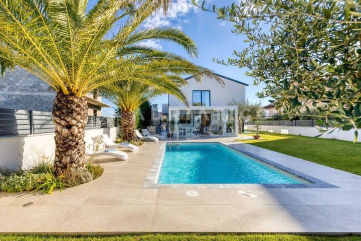 Hiša na predaj 248 m² – Rovinj