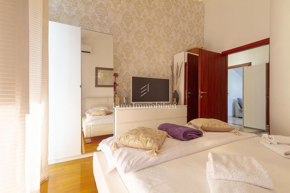 Flat For sale - PRIMORSKO-GORANSKA CRIKVENICA