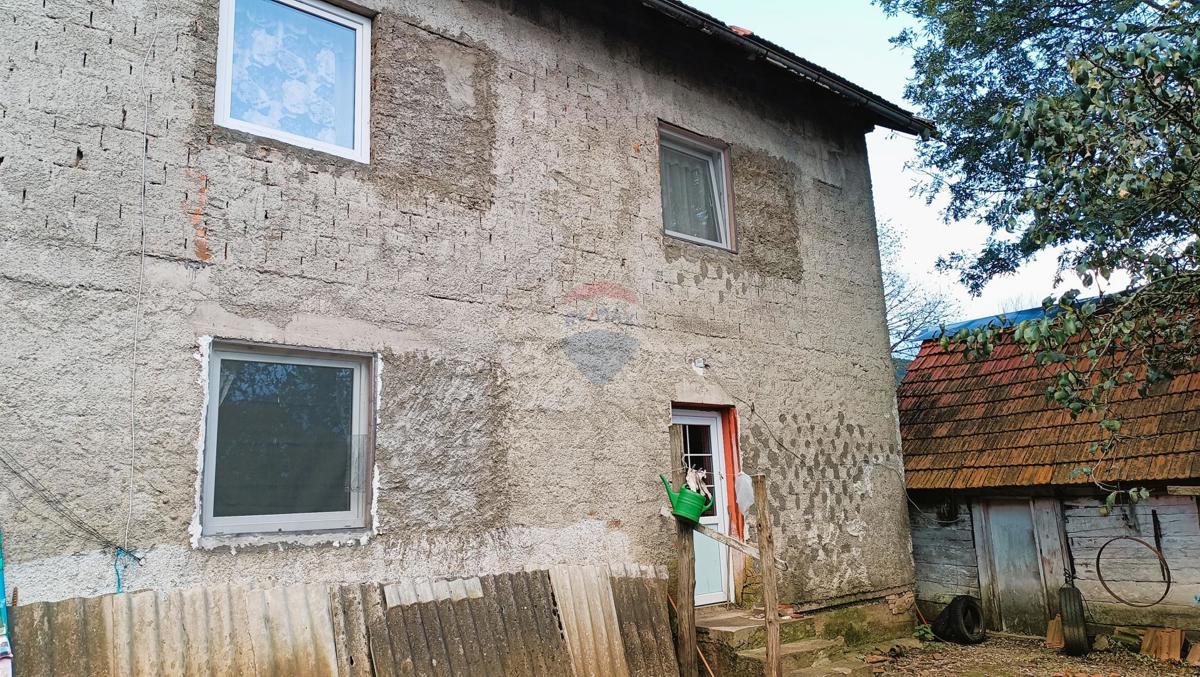 Dům Na prodej - KARLOVAČKA PLAŠKI
