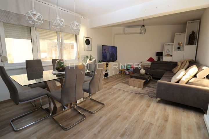 Flat for sale 96 m² – Pula