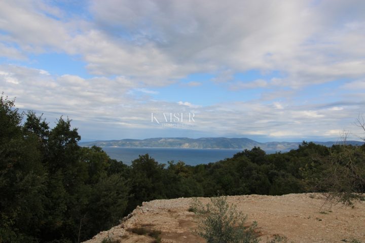 Pozemek na prodej 1015 m² – Rabac