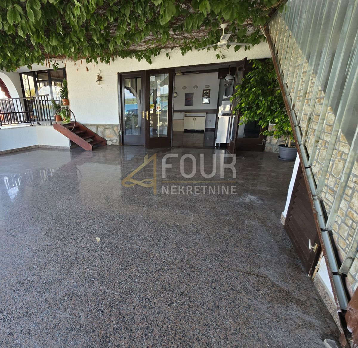 Business premises For rent - PRIMORSKO-GORANSKA KRK